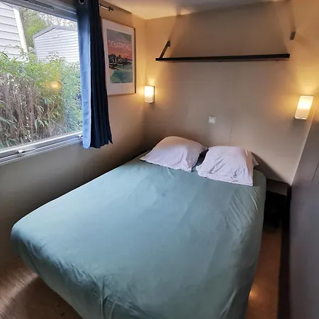 Mobil-home Dans Le Calme Du Domaine De Lanniron R24 Quimper